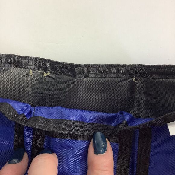 Detroit Pistons Tri-Fold Nylon Wallet 2005-2017 Logo Shows Minor Wear - Picture 5 of 5